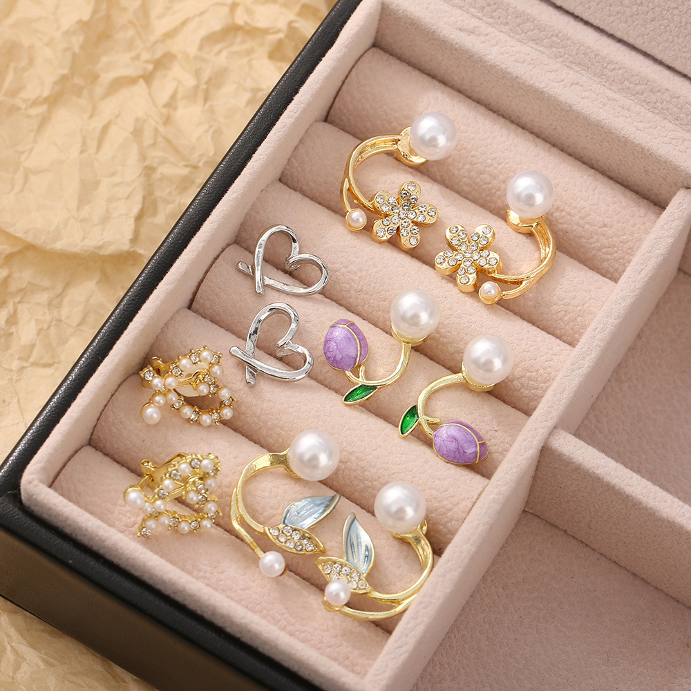 Alloy Material 1 Pair Casual Simple Style Flower Bow Knot Inlay Alloy Rhinestones Earrings