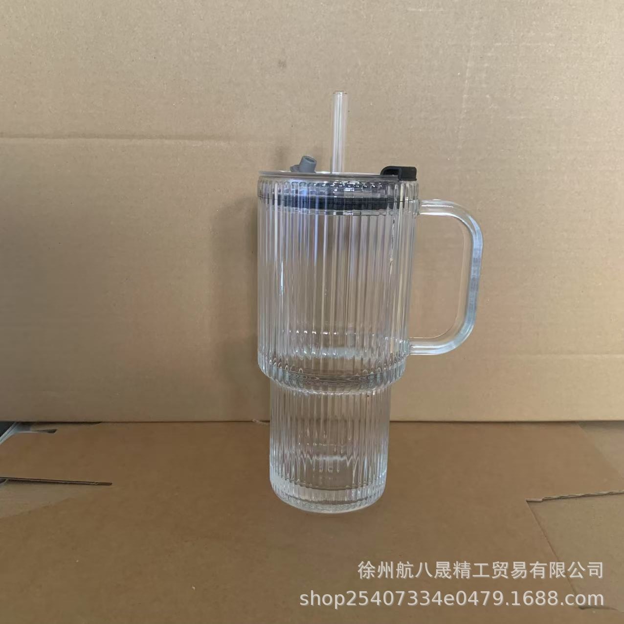 Taza + tapa + pajita (embalaje de caja de espuma)