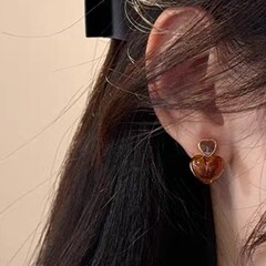 法式棕色爱心耳钉优雅精致果冻色爱心吊坠耳环女高级感百搭气质