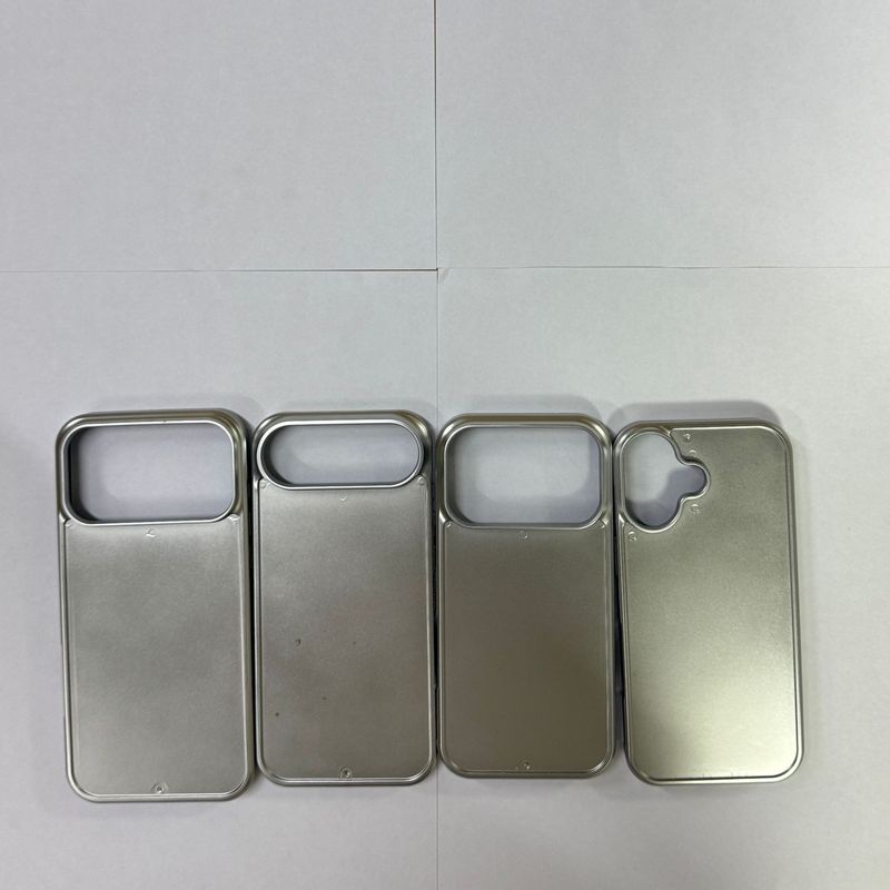 适用iPhone17电镀壳二合一凹槽壳苹果17air手机壳防滑纹贴皮素材|undefined