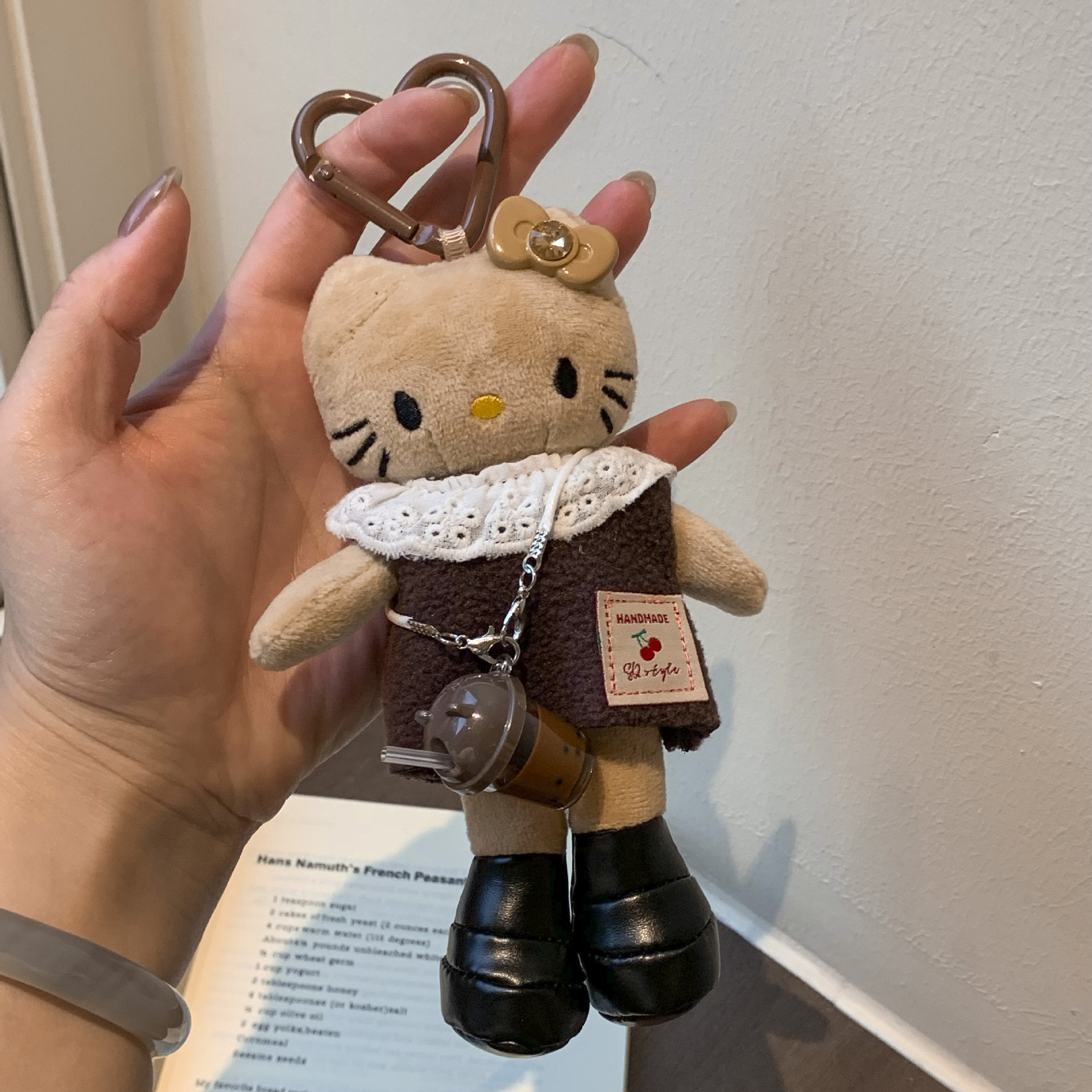 小香风长腿凯蒂猫咪包包挂件可爱毛绒卡通玩偶爱心钥匙扣礼物挂饰