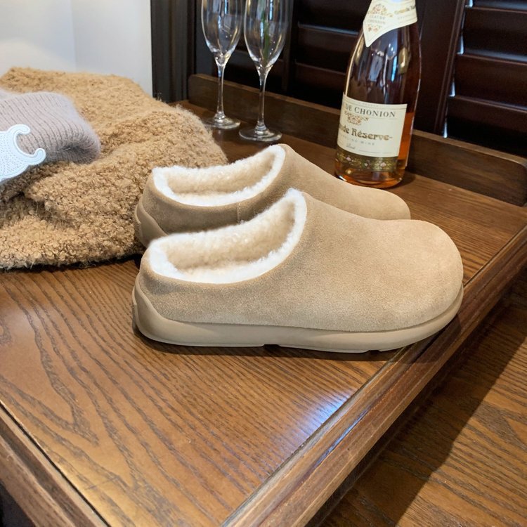 Soft, thick, and warm furry slip-on shoes for women, 2026 autumn/winter new style, Birkenstock-style snow boots
