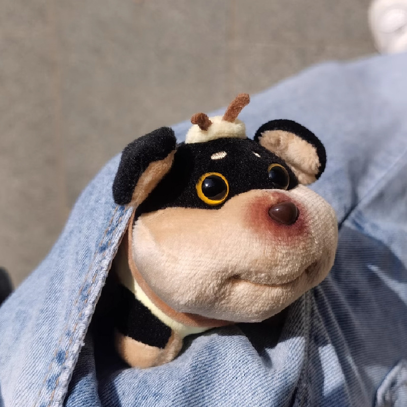 Niedliche Biene Welpen Tasche Anhänger für Mädchen Plüsch Puppe Schlüsselanhänger Spielzeug Nische High-End-Rucksack Dekoration_voghion.com