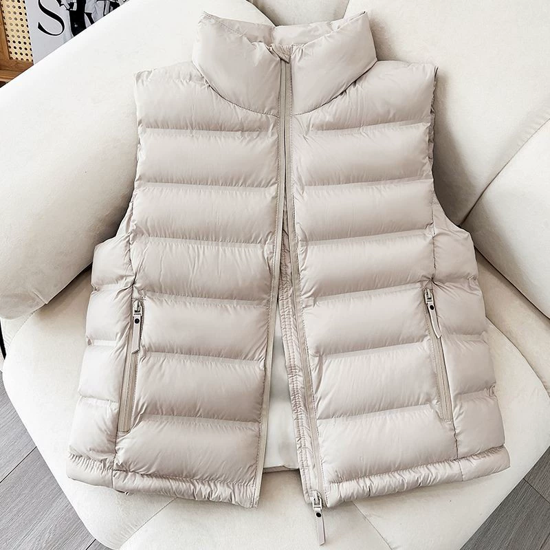Light and thin short fashionable keep warm vest with down sleevless