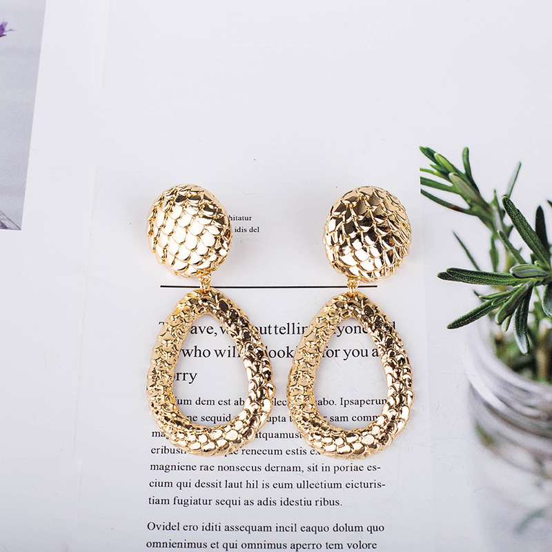 Snakeskin Water Drop Earrings Wholesale Nihaojewelry display picture 4