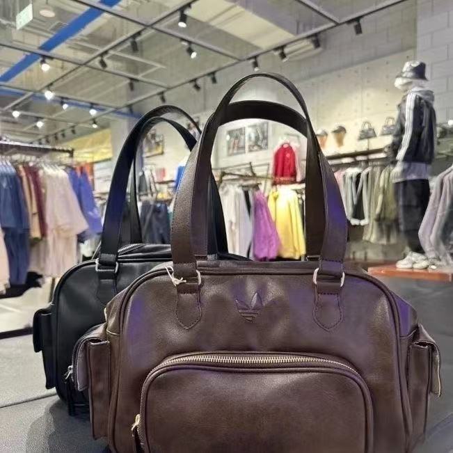 New 2025 Adidas Casual Versatile Trefoil Messenger Bag Travel Large Capacity Tote Bag Leather Waterproof Women's Bag