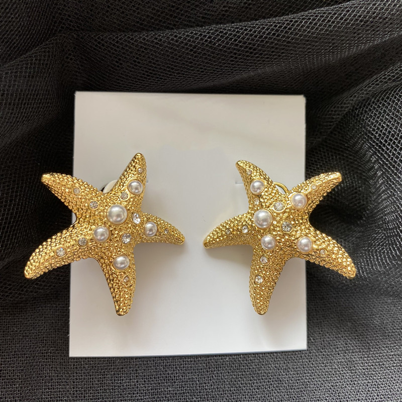 1 Pair Retro Star Inlay Brass Pearl Ear Studs display picture 1