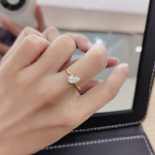 Exquisite Texture 18K Gold Diamond Ring 0.6 Carat Cultivated Diamond Twisted Arm Water Drop Pear-Shaped Wedding Ring K Gold Ring for Women