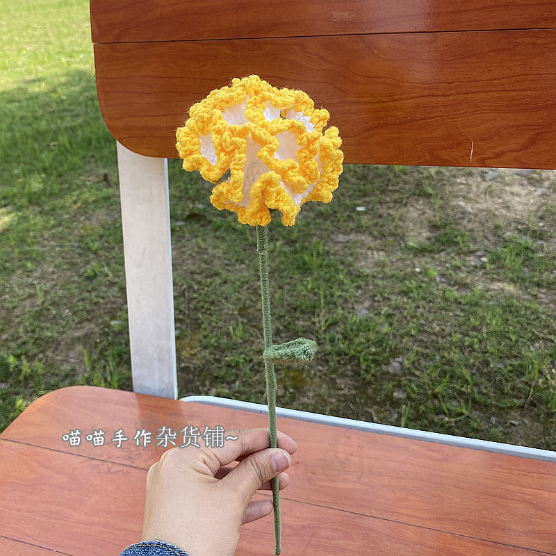 完成した手織りバラ、スズラン、ヒマワリ、造花、ウールニットブーケ、花飾り、ギフト|undefined