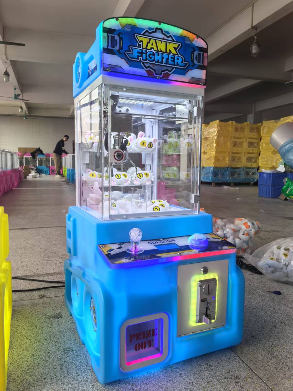 Máquina de garras pequeña para niños, mini muñeca de rotomoldeo, máquina boutique de juguetes, equipo de videojuegos que se inyectan monedas, México transfronterizo