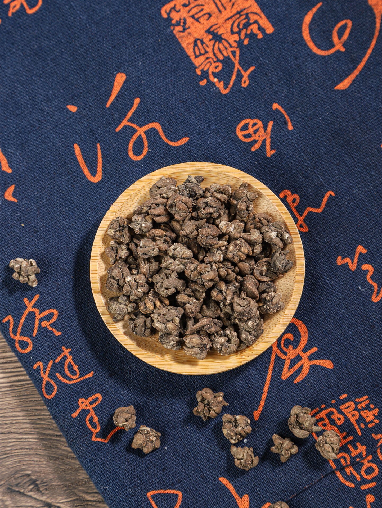 Cat Claw Herb Mao Zhua Cao Dried Root Tuber Wild-Crafted Bulk for Decoction and Herbal Wine 500g specifications