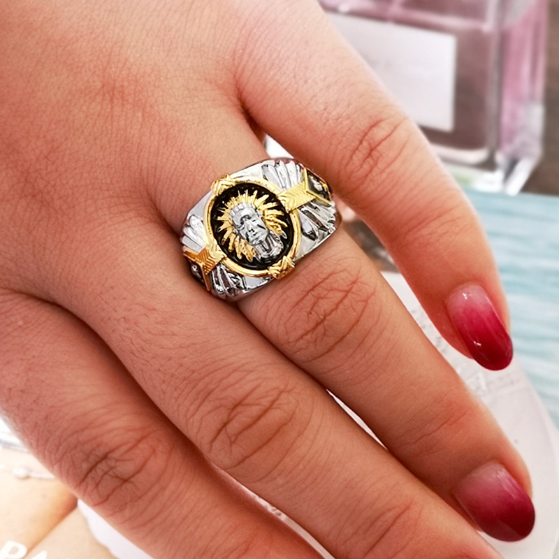 Two-color ring hip-hop style