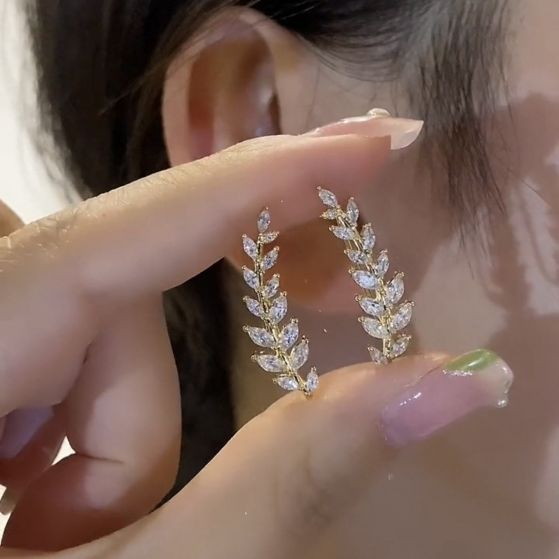 Light Luxury Zircon Wheat Ear One-piece Ear Row Earrings Niche Design Sense Super Flash Leaves Elegant All-match Earrings