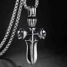 新款饰品跨境外贸货源欧美个性十字架不锈钢骷髅头男士钛钢项链