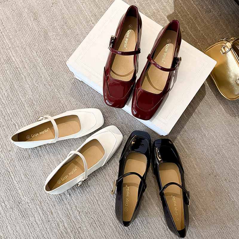 2025 primavera nueva cabeza cuadrada zapatos marizhen de mujer francesa una correa de noche suave zapatos de tacón rojo grueso para mujeres