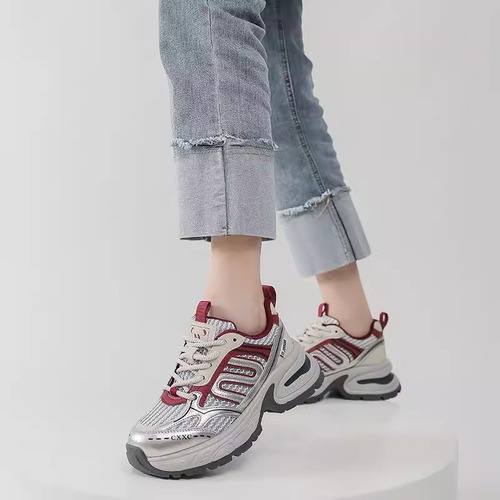 Hong Style Shows Small Feet, Increases Height, Thick Sole Dad Shoes for Women, Spring and Autumn Versatile, Super Hot Casual Sports Shoes