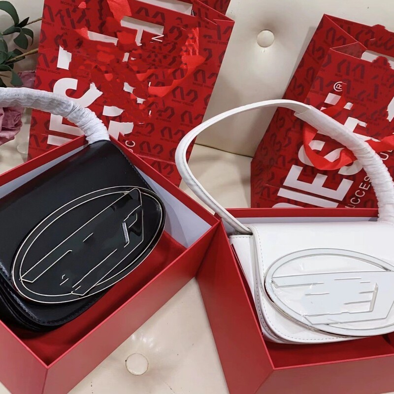 Niche Design Dingdang Bag 2026 New Style Underarm Bag Single Shoulder Crossbody Bag Women's Trendy Cross-Border Small Square Bag European and American Style Niche Design Dingdang Bag 2026 New Style Underarm Bag Single Shoulder Crossbody Bag Women's Trendy Cross-Border Small Square Bag European and American Style
