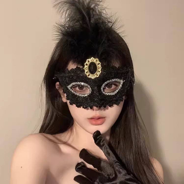 New Year Red Feather Ball Mask Half Face Mysterious Adult Mask Makeup Dance Floor Mask Party Accessories Props