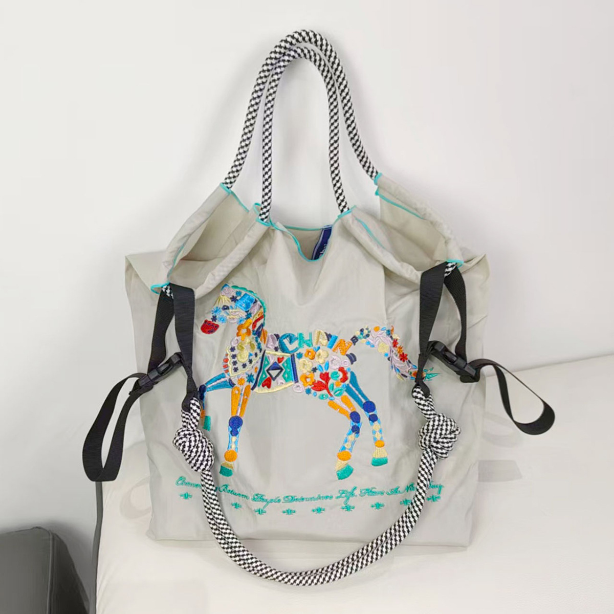 꽃무늬 연회색 (어깨끈 미포함)