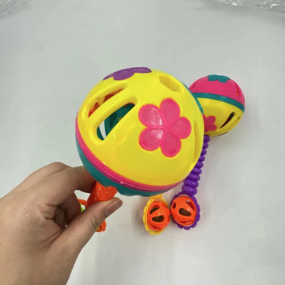 Venta al por mayor juguetes de bebé para niños colorido sonajero de mano gran ola Bola de tambor de plástico para niños lote de tiendas departamentales