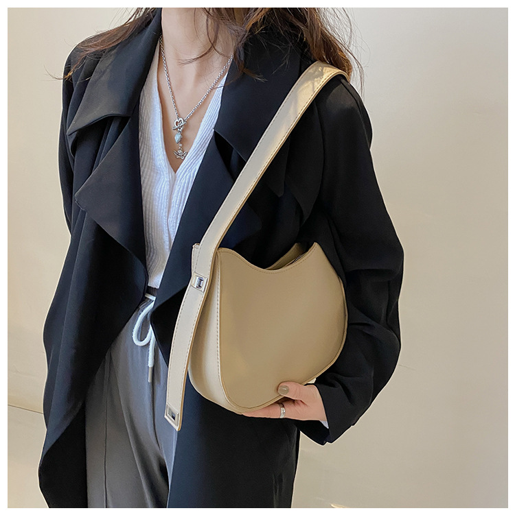 Teksturerede tasker til kvinder 2024 ny efterårsstil moderigtig enkelt skulder armhule taske enkelt skulder crossbody tekstureret bucket taske_voghion.com