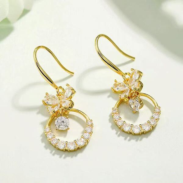 Elegant agile fashionable universal sophisticated earrings