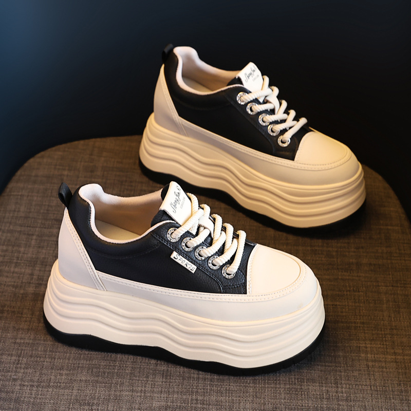 Giày sneaker nữ đế dày độn cao bên trong phiên bản cơ bản dễ phối — Màu đen
