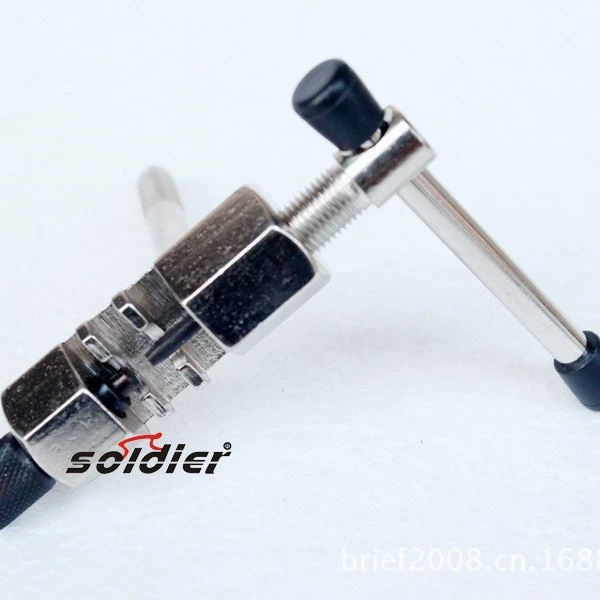 Professional bike, chain cutter, removable chain squeezer, handheld portable chain puller