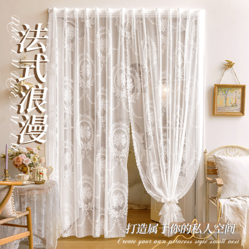 Medieval-style embroidered curtain with no-drilling Velcro circle gauze curtains, creating a home ambiance with a princess vibe