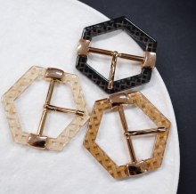 前黄不规则形状金属粘树脂切割咖啡树脂双拼日字扣设计师款式三档