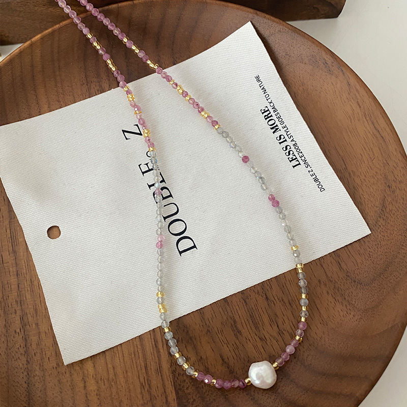 Collar con cuentas de ojo de tigre Maillard Cadena de suéter de otoño e invierno de alta calidad Acero de titanio Cadena de clavícula de piedra natural retro de lujo ligero