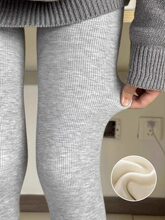 �H��춮aƷչʾ����-�ӽq�Ӻ��ɫ���ѝŮ�⴩�ﶬ�o��С�_ѝ��