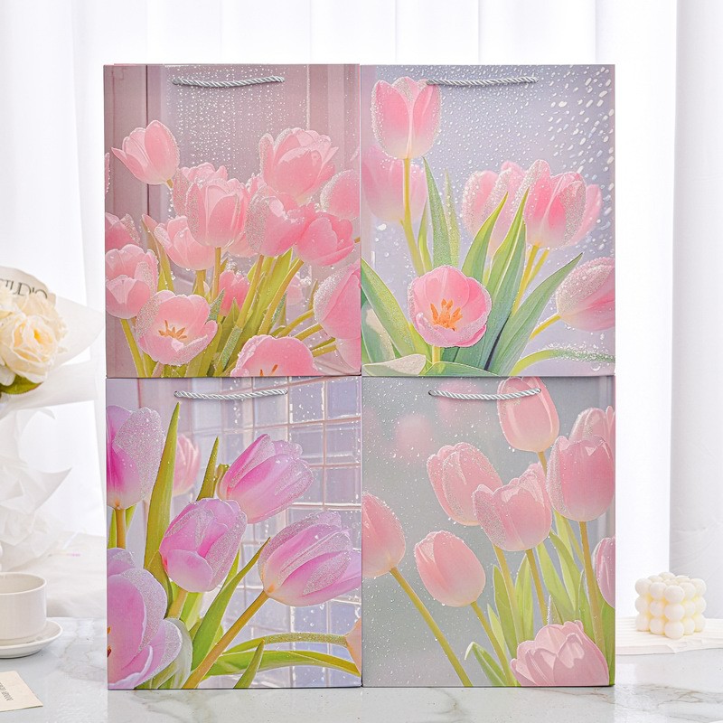 Bolsa de regalo de tulipán rosa, embalaje de regalo de mano de tulipán fresco de color, hermosa bolsa de regalo de cumpleaños en polvo