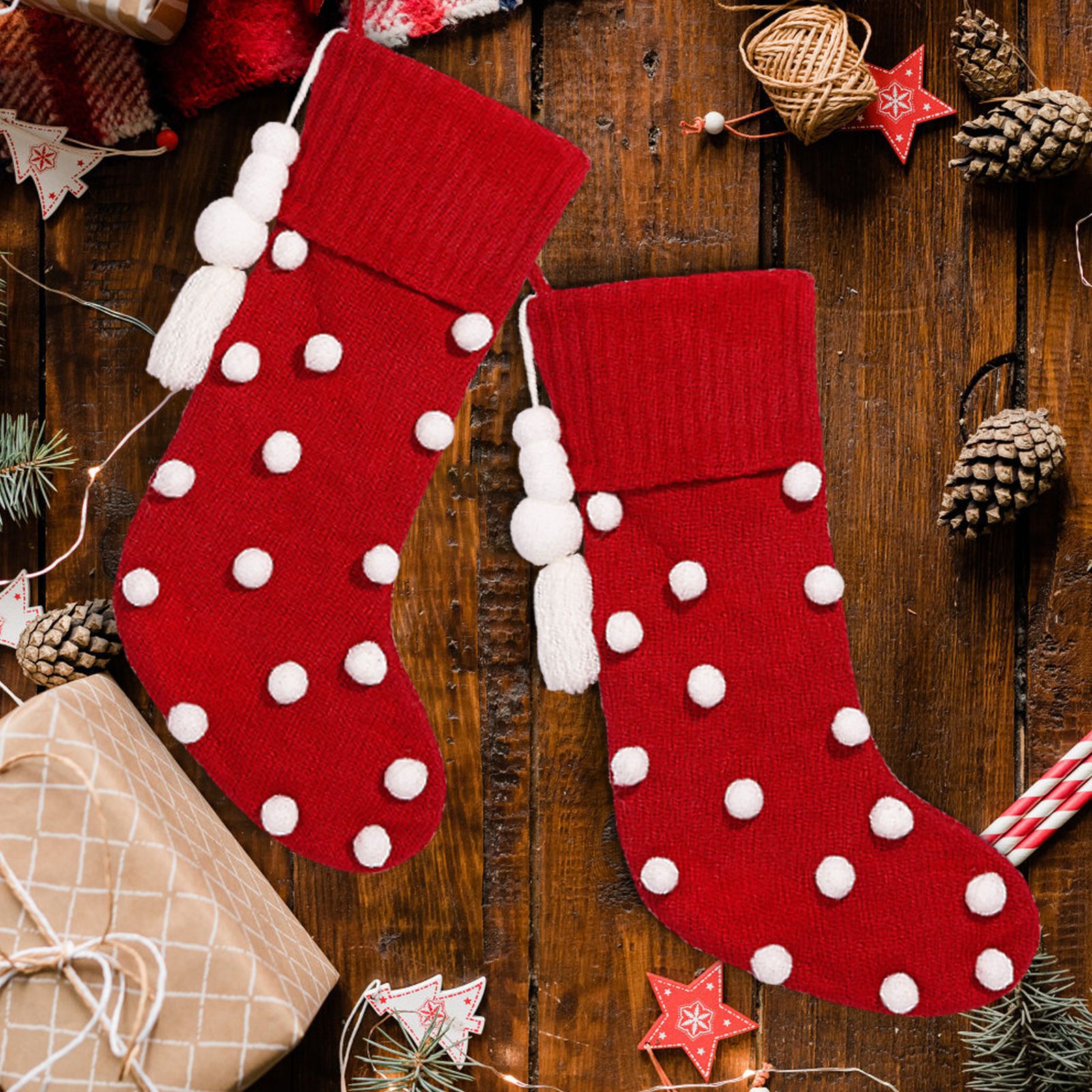 Navidad transfronteriza nueva bola de peluche blanca flange rojo calcetines de Navidad decoraciones de fiestas colgantes