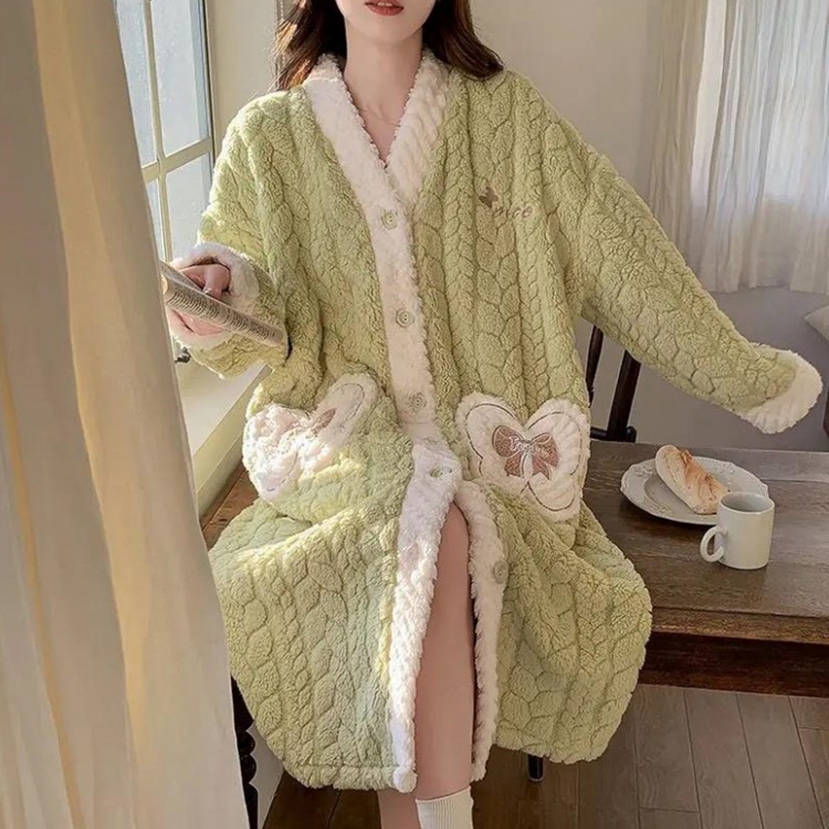 Pijama de mujer otoño y invierno pequeño viento fragrante hojas de terciopelo pijama relajado ocio calentamiento grueso transmisión en vivo ropa de hogar transfronteriza