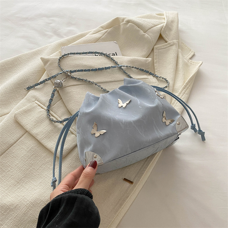 Bolso de cubo de mariposa súper fuego popular de este año primavera y verano nuevo bolso de cadena de todo fósforo de verano de moda bolso de hombro bandolera