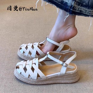 Yinman~5Cm Retro Style Woven Cut Out T-Buckle Casual Straw Thick-Soled Wedge Heel Toe Sandals for Women
