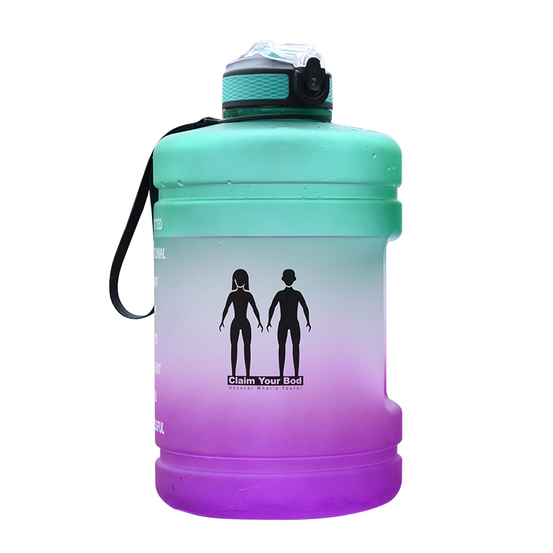 Capacidad transfronteriza deportes cubo taza portátil fitness más tamaño botella de agua con paja de plástico gradiente de color
