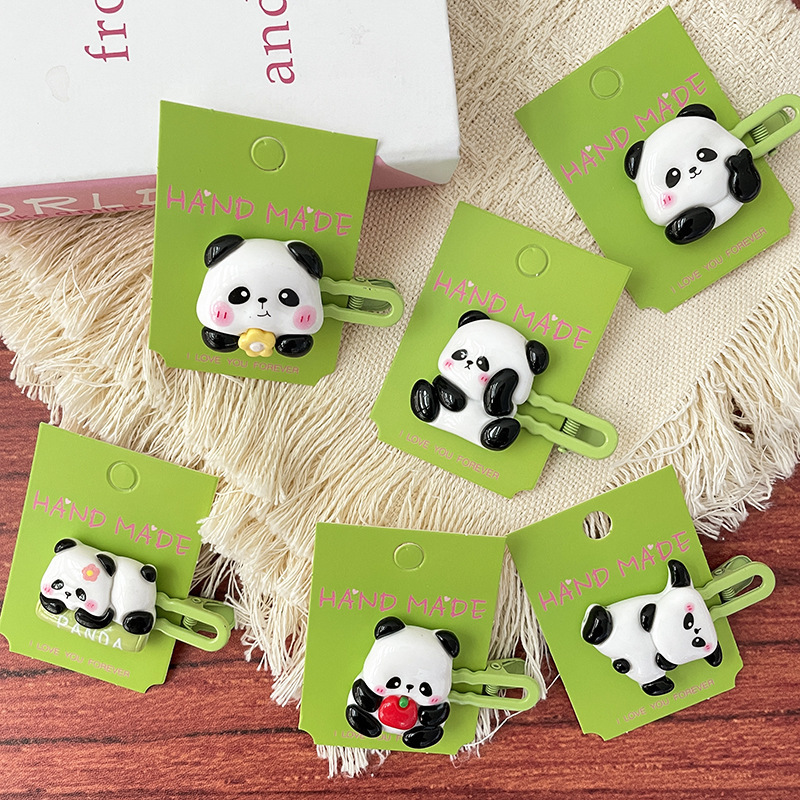 Cute Cartoon Panda Hairpin Bangs Broken Hairpin High-Value Broken Hair Side Clip Bangs Girl Heart Headdress Hair Accessories Cute Cartoon Panda Hairpin Bangs Broken Hairpin High-Value Broken Hair Side Clip Bangs Girl Heart Headdress Hair Accessories