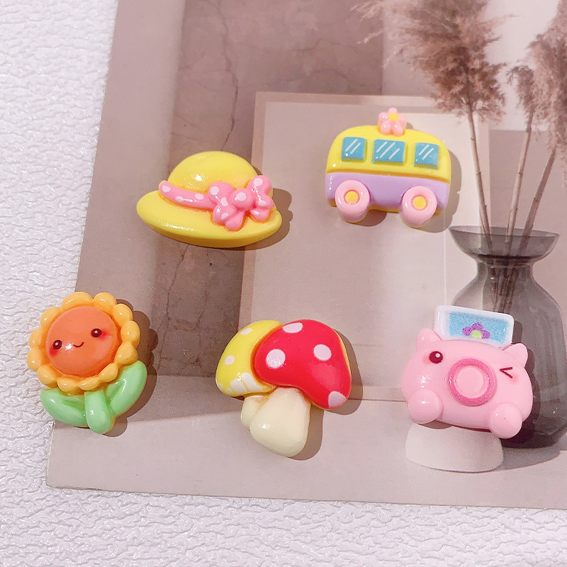 Nuevos dibujos animados hongos cámara cerdo diy accesorios de resina adornamiento de cabello pegamento de crema caja de teléfono móvil material de hebilla de zapatos hecha a mano