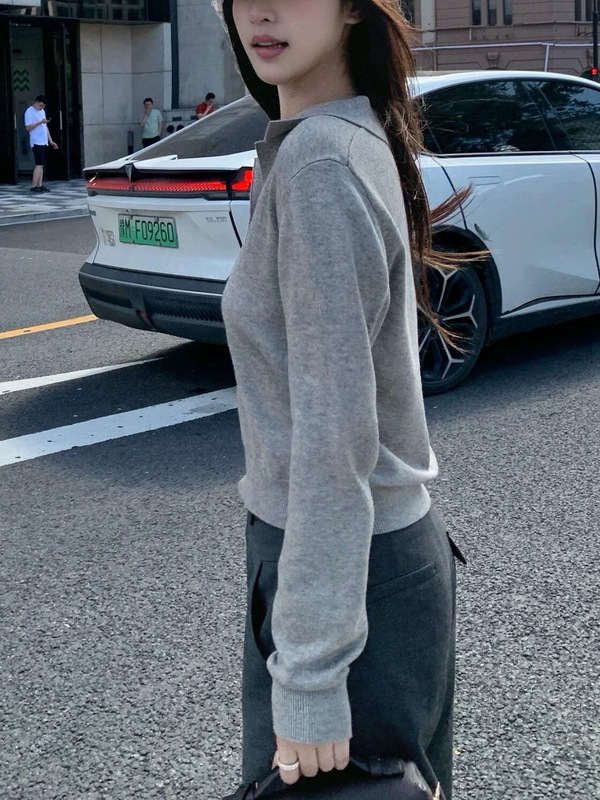 韩系灰色POLO衫正肩长袖针织衫女早秋气质高级感短款修身翻领上衣|undefined