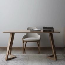 。北欧白蜡木全实木书桌极简写字台小户型书房桌子家用办公桌椅组