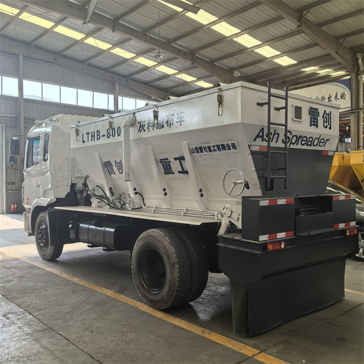 工地撒灰铺灰机 多功能白灰粉料撒布车 无扬尘不堵灰