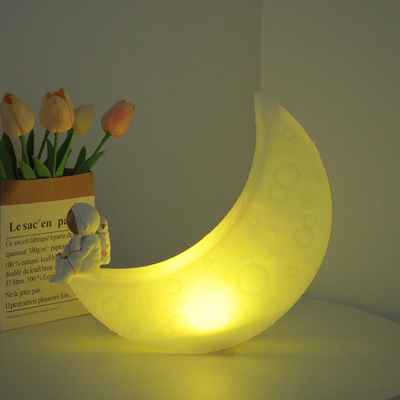Wholesale New Astronaut Moon Lamp Children's Room Bedroom Bedside Decoration Led Atmosphere Night Light USB Charging