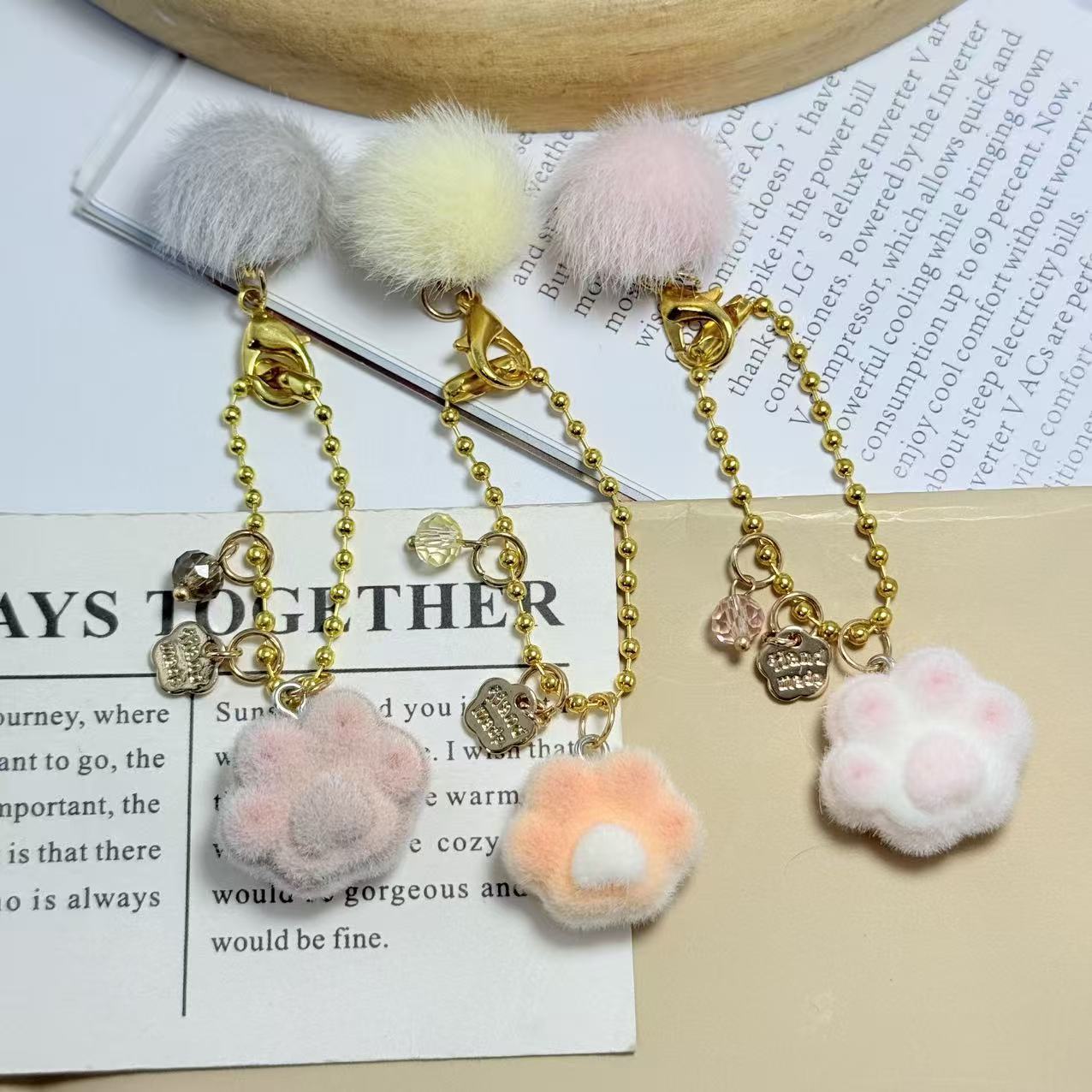Creative Cat Claw Pendant Flocked Fur Ball Pendant Zipper Buckle Hand Ledger Bag Decorative Chain Mobile Phone Chain Pendant Accessories
