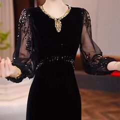 高級カーディガンのファッション気質が高くて、豪華で、優雅なドレスのスカート2025春夏の新型の修身ワンピースの女性です。