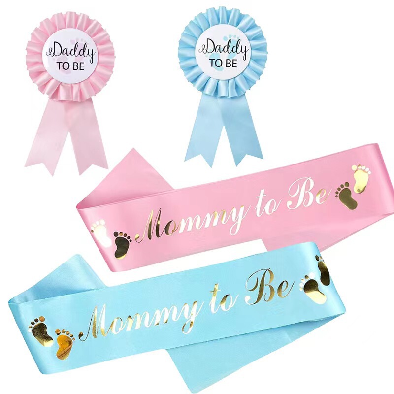 Baby Shower Etiquette Badges for Parents: Mommy to Be Shoulder Strap, Daddy to Be Chest Badge Set Baby Shower Etiquette Badges for Parents: Mommy to Be Shoulder Strap, Daddy to Be Chest Badge Set