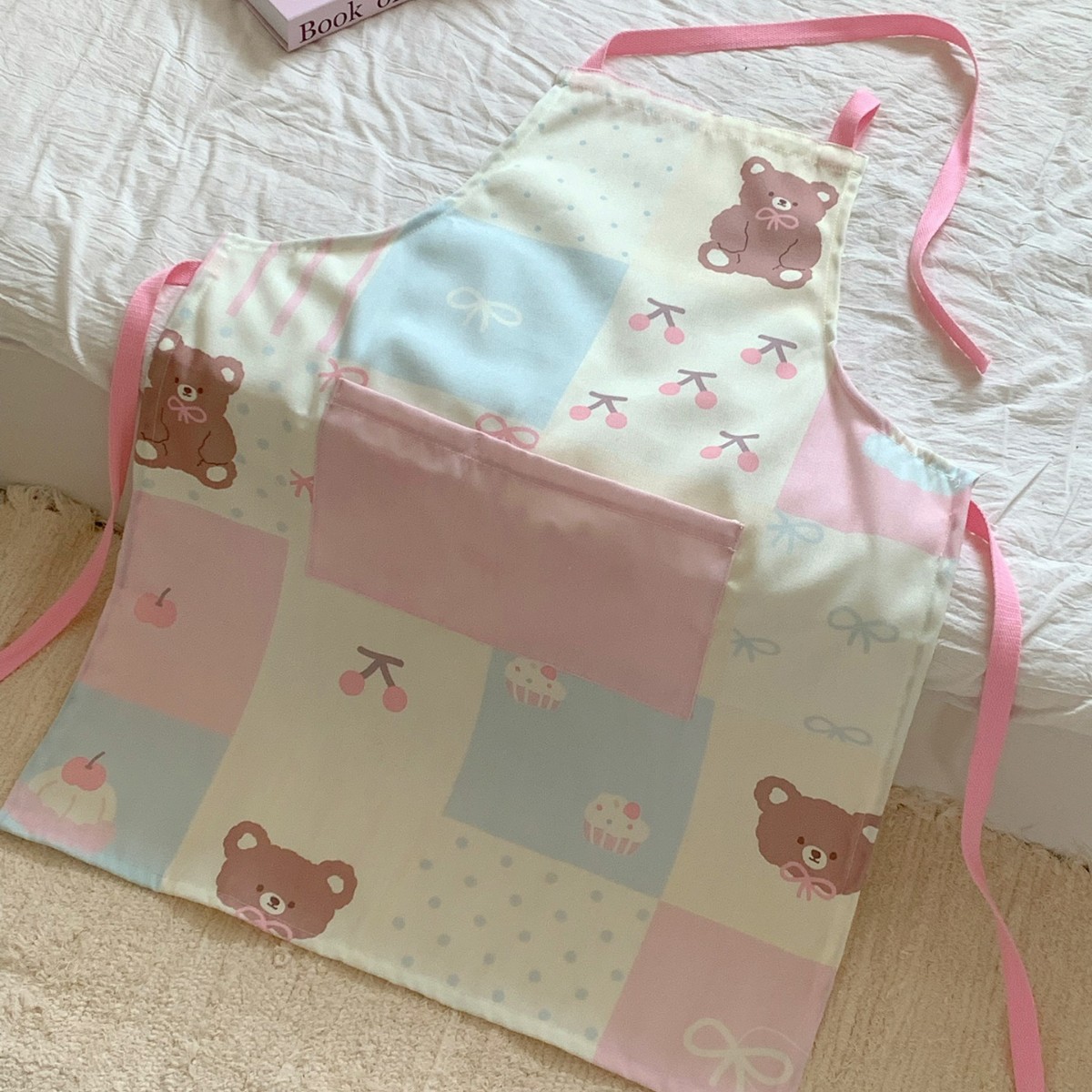 Chu Lele cute cartoon new style cherry bear waterproof apron home kitchen oilproof waterproof apron wholesale