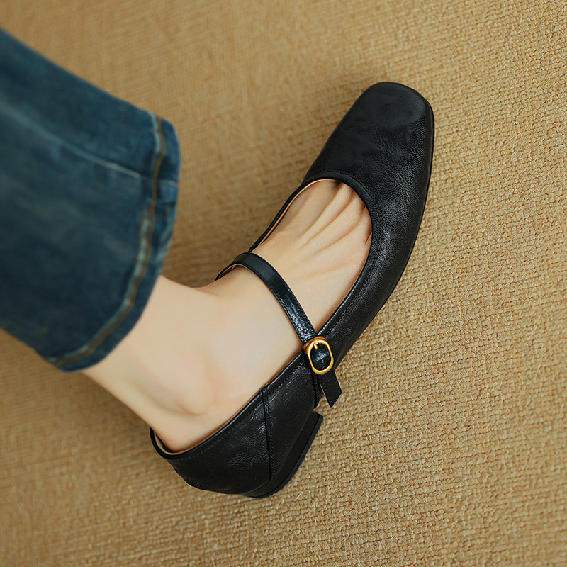 Retro Mary Jane shoes square toe with a strap
