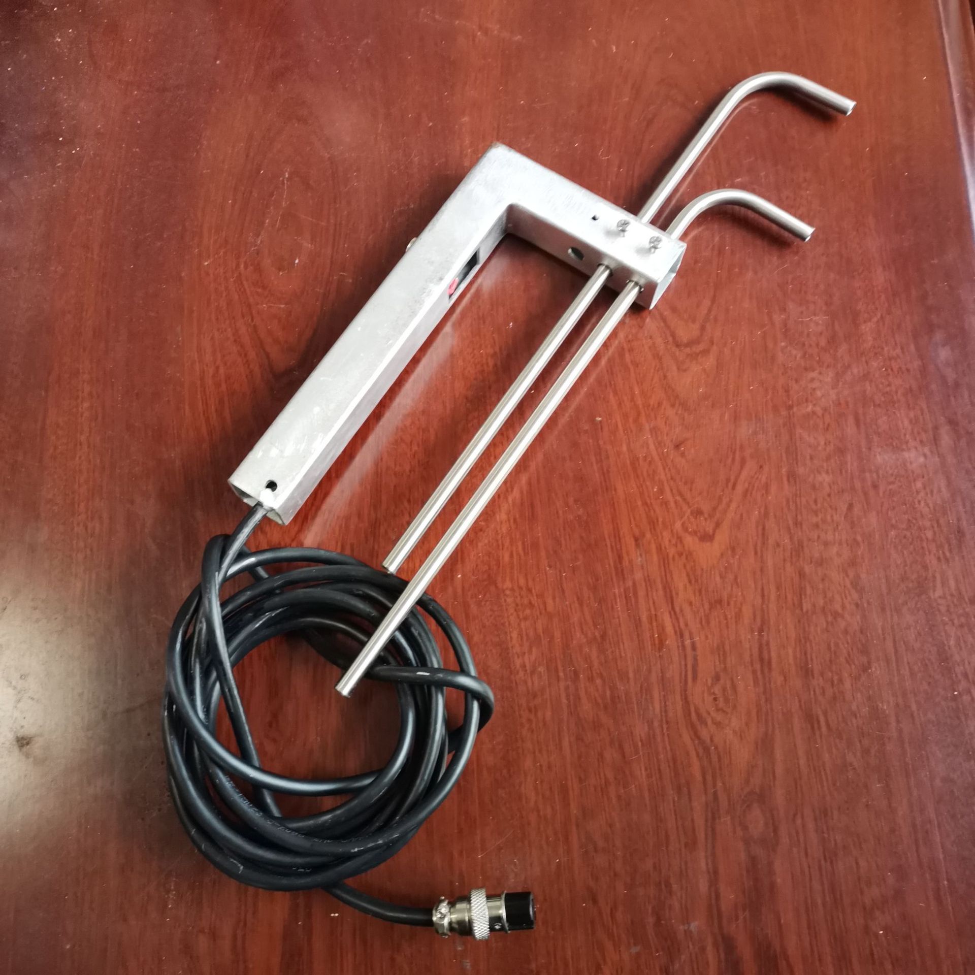 0101-01 手压开关手柄双头出料口IMG_2023022